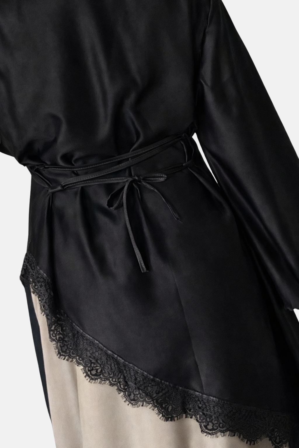 Haut Satiné à Dentelle